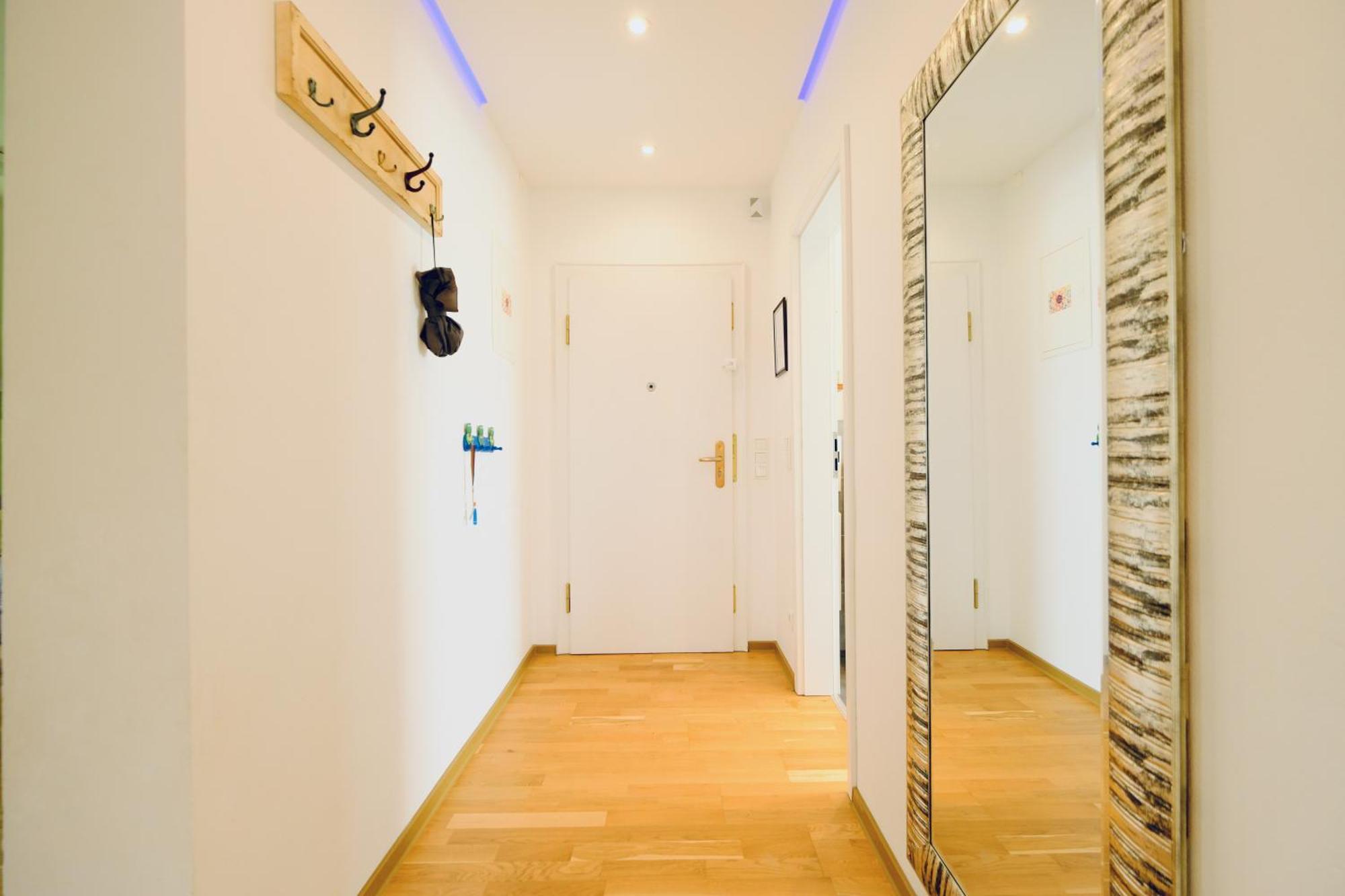 Happybnb - Stilvolles, Naturgelegenes Apartment Mit Blick Auf Den Mittellandkanal Und Die Wasserstadt Hannover - Kamin, Parken Und Spielplatz Exterior photo